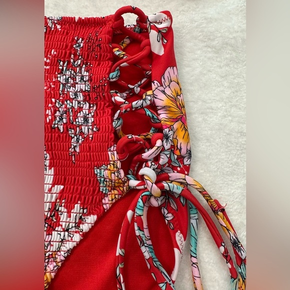 Raisins Maya Bay Red and White Floral Miami Printed Halter Bikini  Two Piece Set - Picture 6 of 13